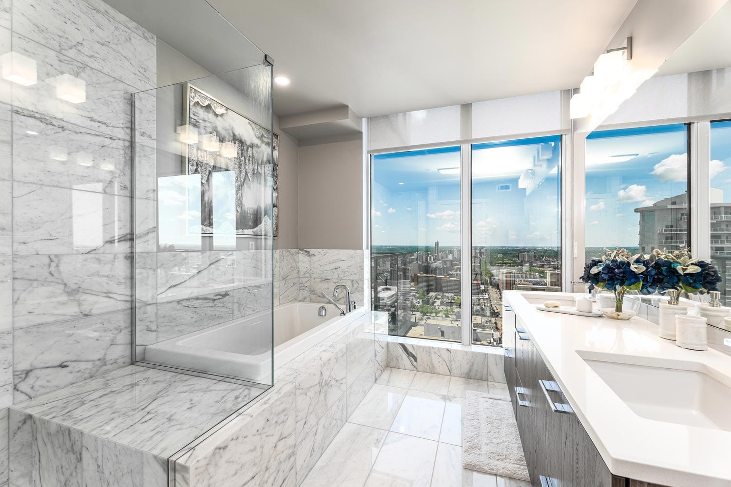 Encore Tower, site context