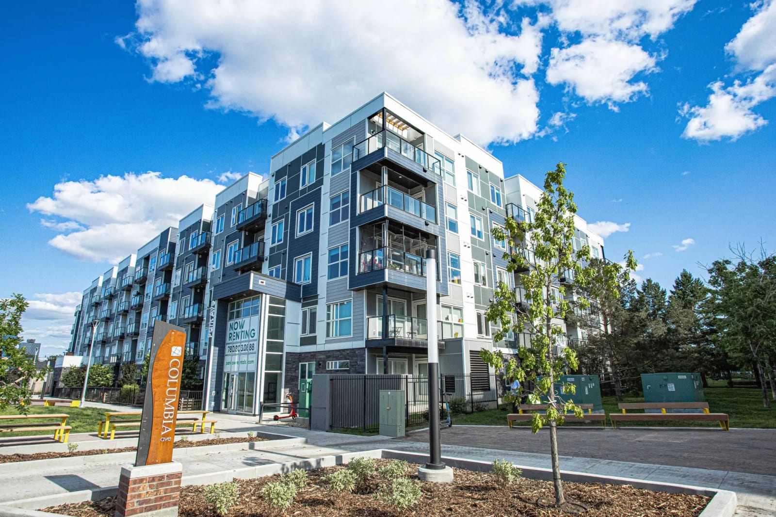 Park Ave, exterior view