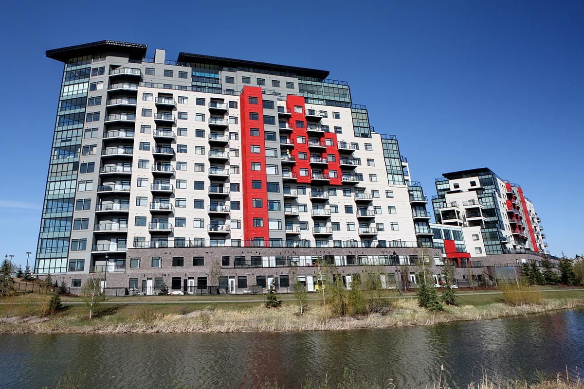 Signature Condominiums, facade detail