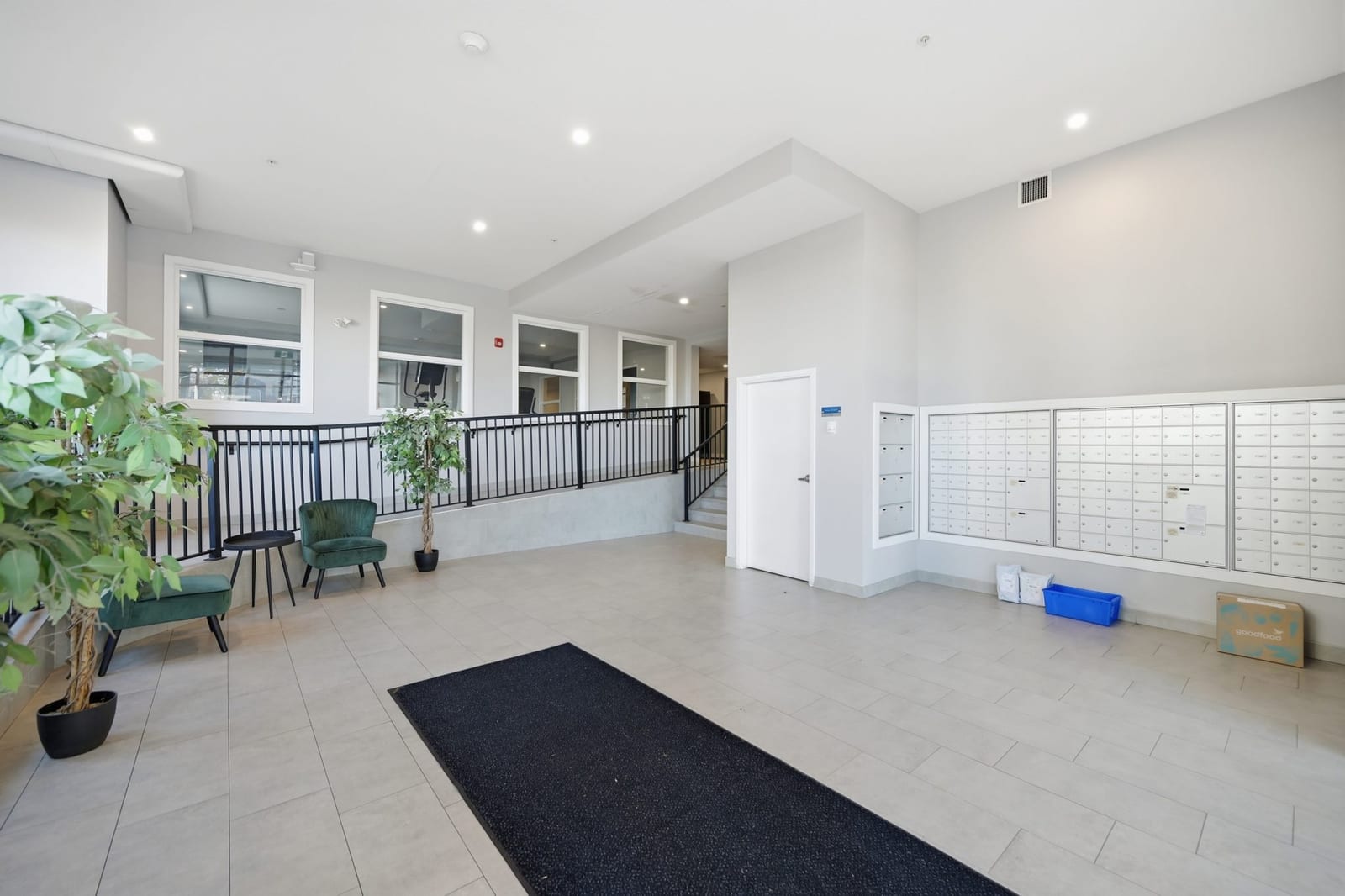 Village on 105th, amenity space
